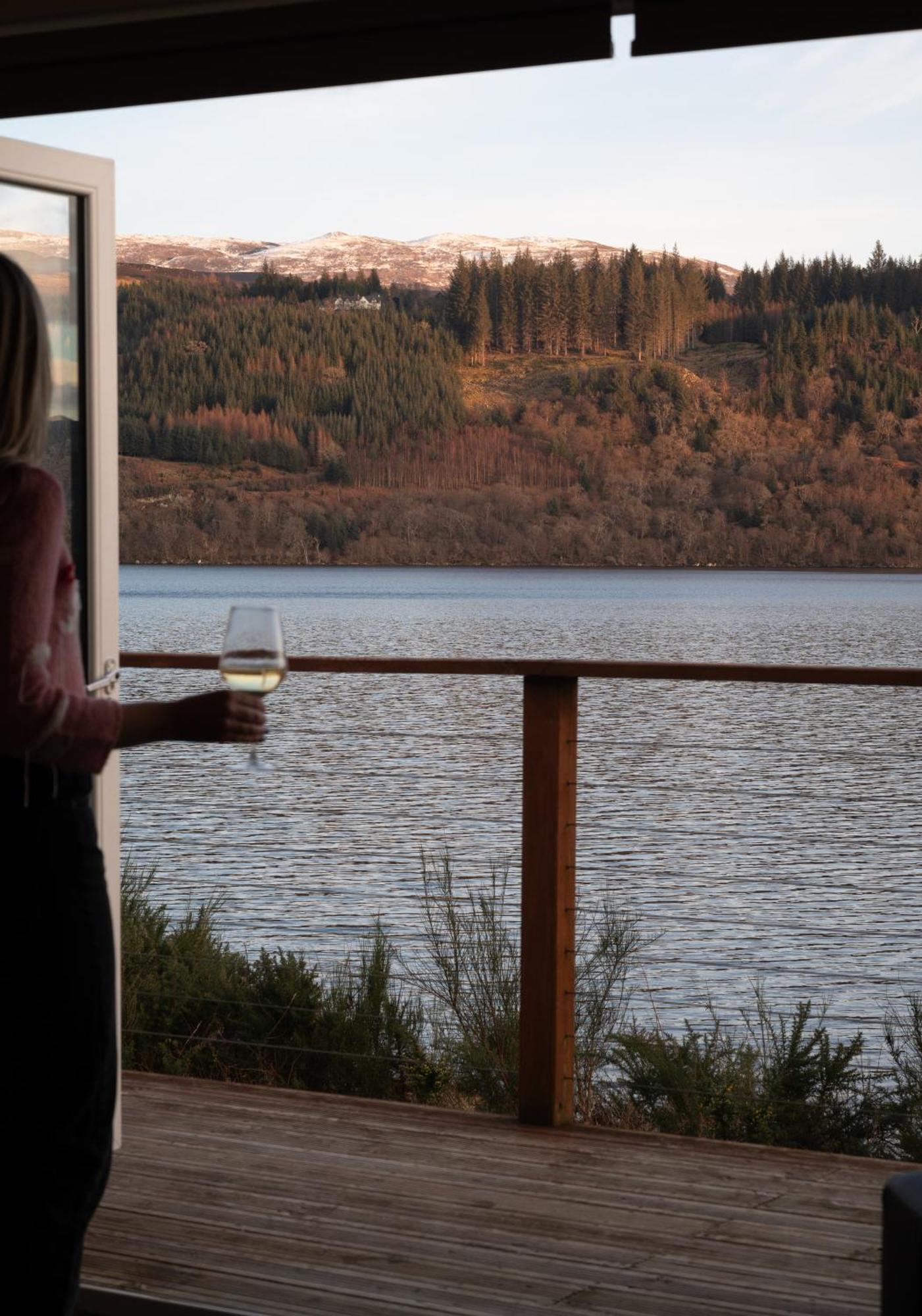 Shoreland Lodges - Cherry Lodge Fort Augustus Extérieur photo
