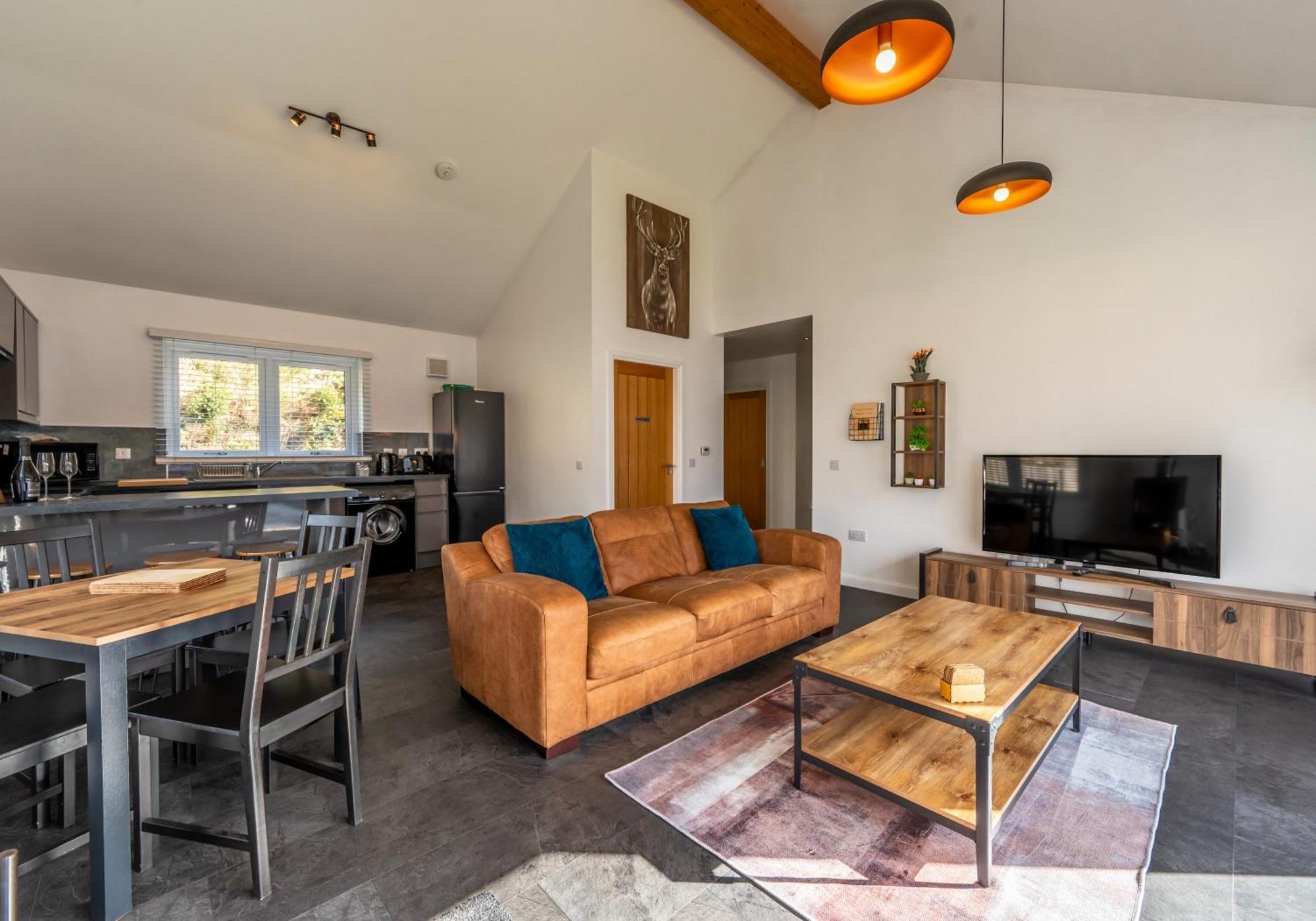 Shoreland Lodges - Cherry Lodge Fort Augustus Extérieur photo
