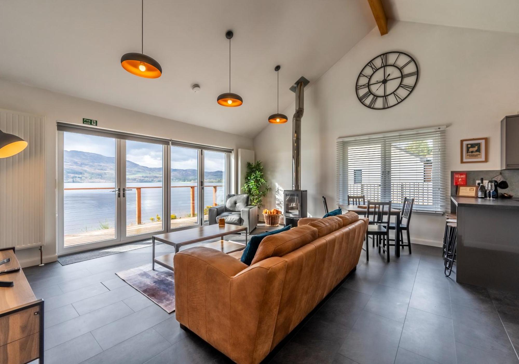 Shoreland Lodges - Cherry Lodge Fort Augustus Extérieur photo