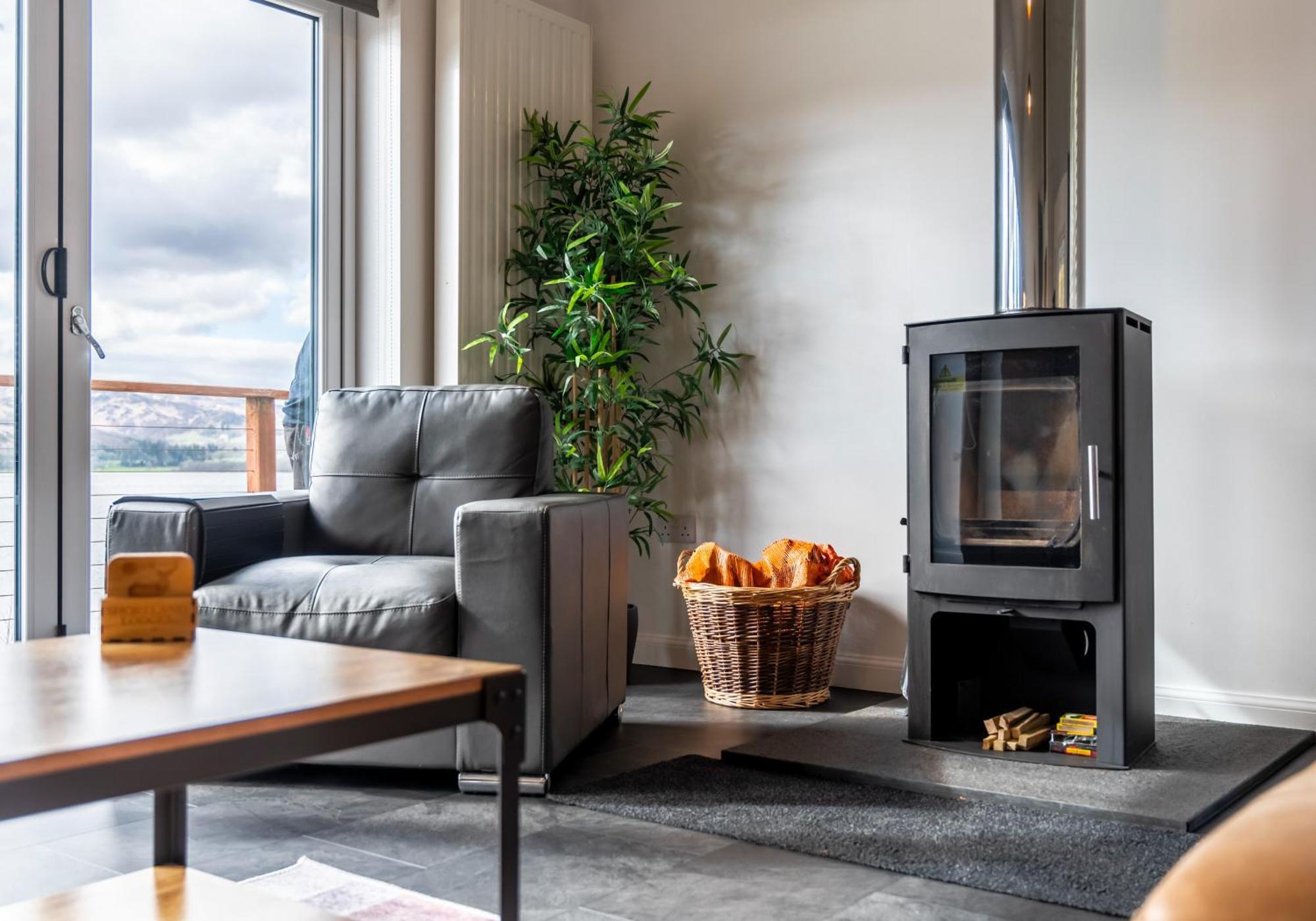Shoreland Lodges - Cherry Lodge Fort Augustus Extérieur photo