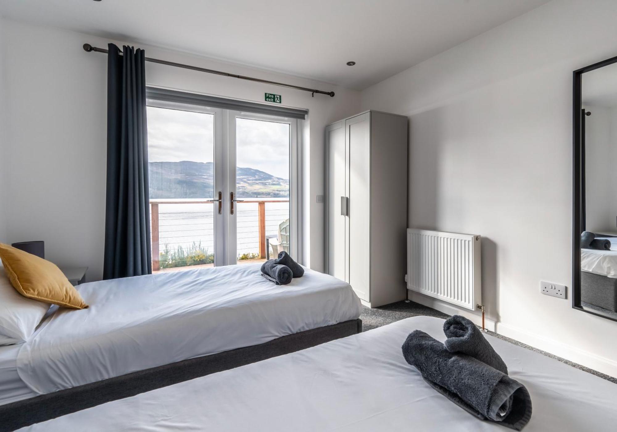 Shoreland Lodges - Cherry Lodge Fort Augustus Extérieur photo