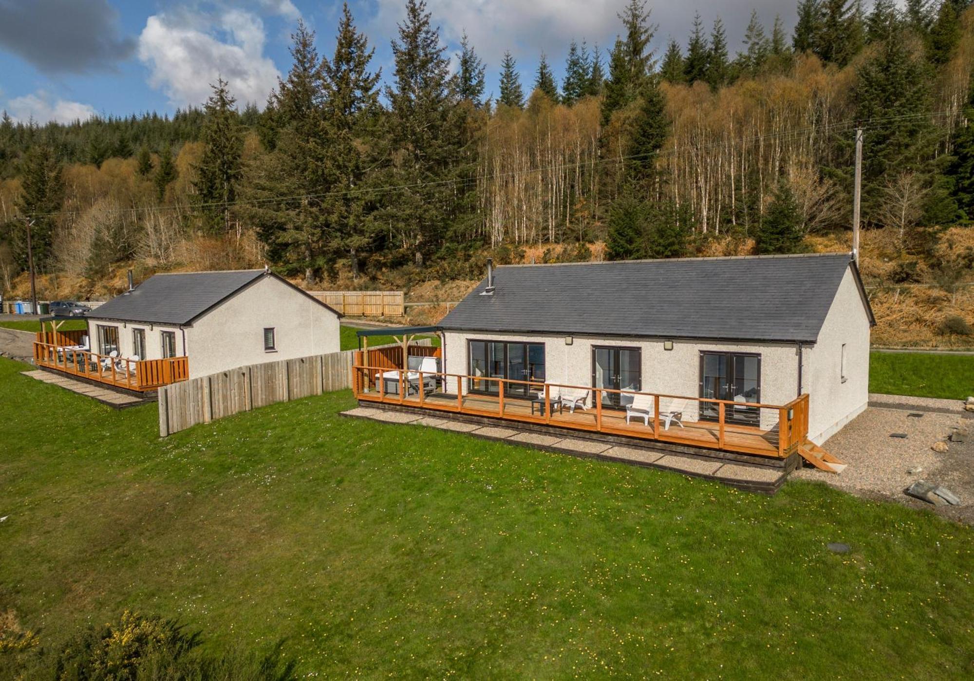 Shoreland Lodges - Cherry Lodge Fort Augustus Extérieur photo