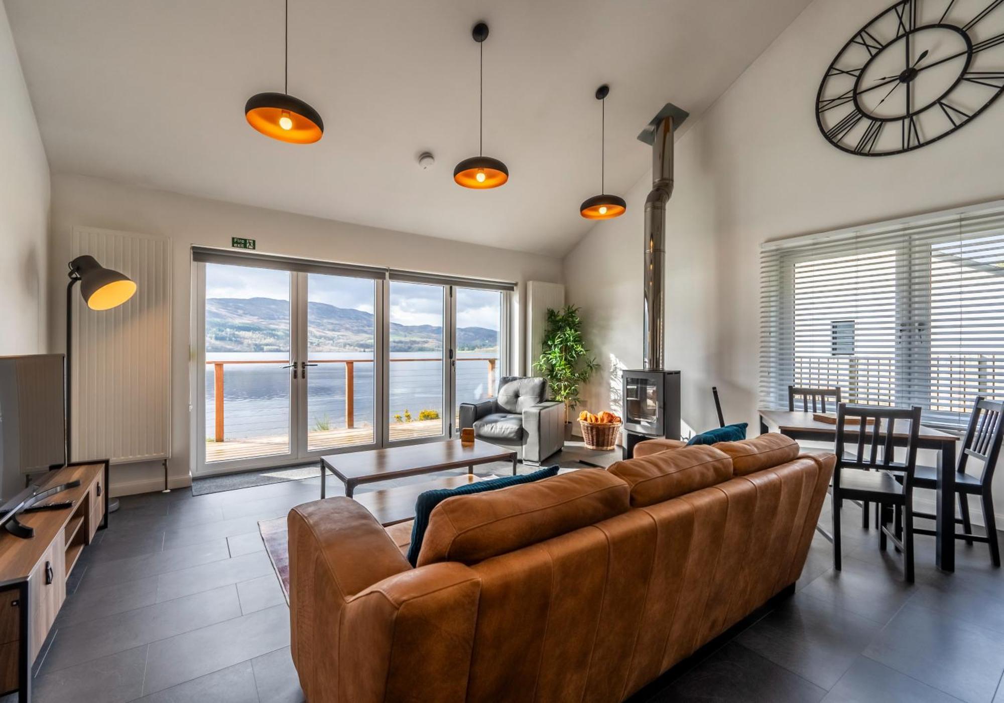 Shoreland Lodges - Cherry Lodge Fort Augustus Extérieur photo